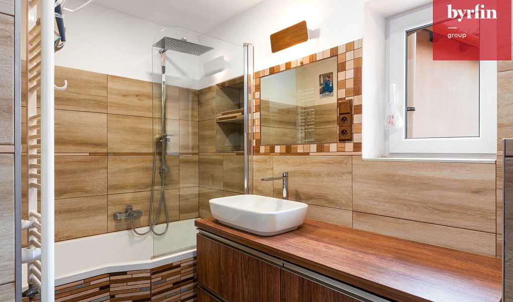 Prodej bytu 5+kk 117 m², Krnov – náhled fotky 9