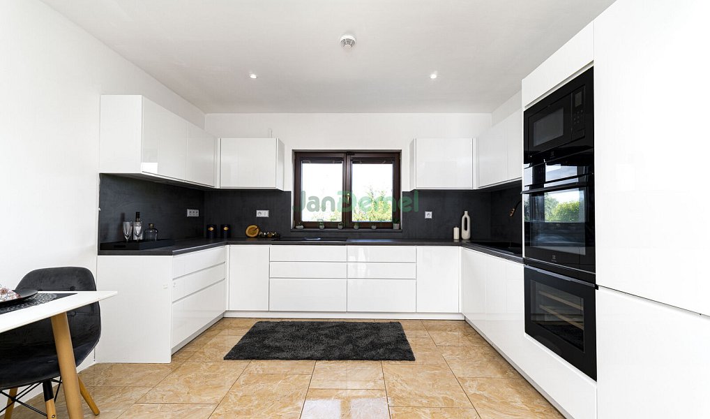 Prodej domu 116 m² s pozemkem 1 626 m², Vratimov – náhled fotky 24