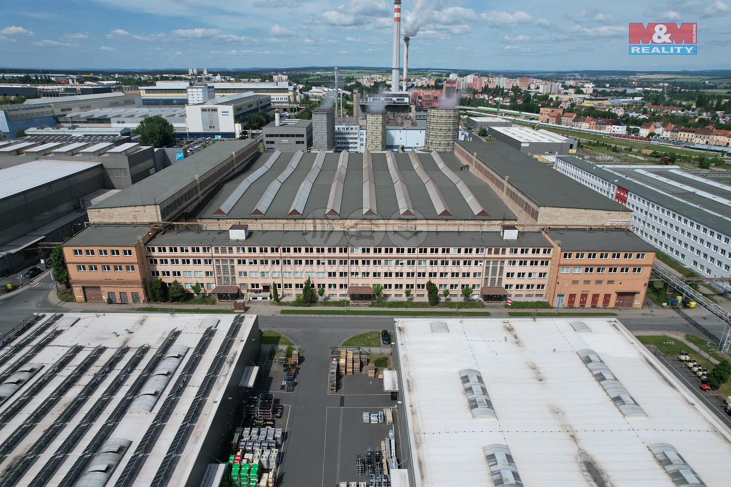 Pronájem skladovacích prostor 1 009 m² – fotografie 3