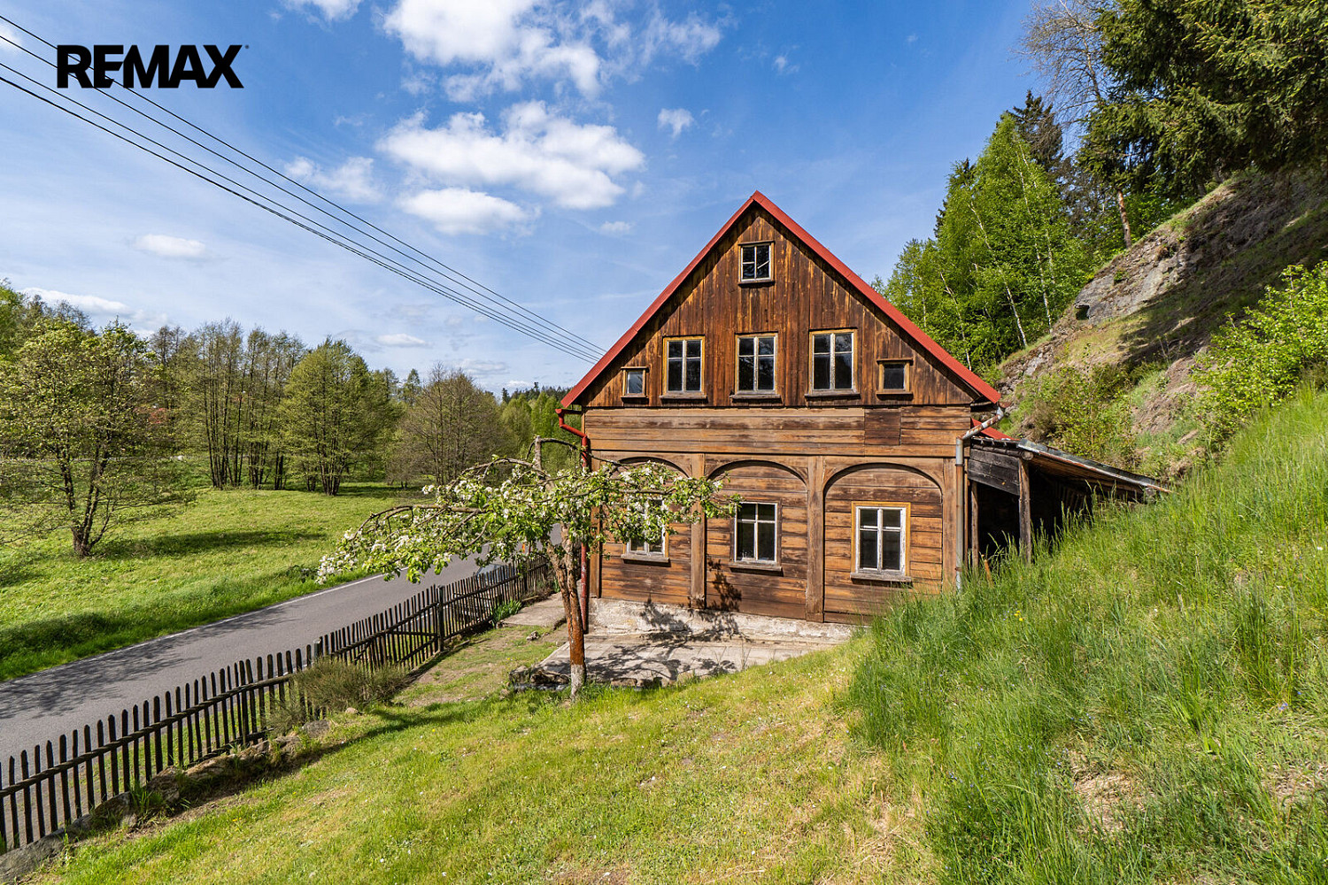 Prodej domu 240 m² s pozemkem 1 674 m² – fotografie 4