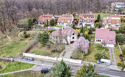 Prodej domu 364 m² s pozemkem 1 498 m², Valy I, Zlín