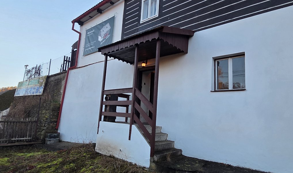Prodej chalupy 141 m² s pozemkem 342 m², Liblín – náhled fotky 36