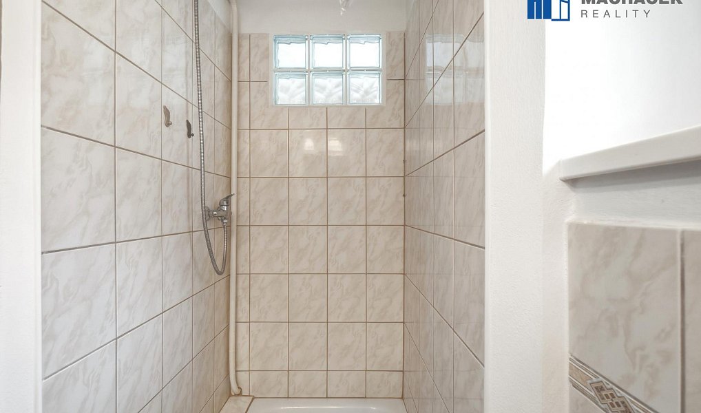 Pronájem bytu 1+1 33 m², Dubí – náhled fotky 12