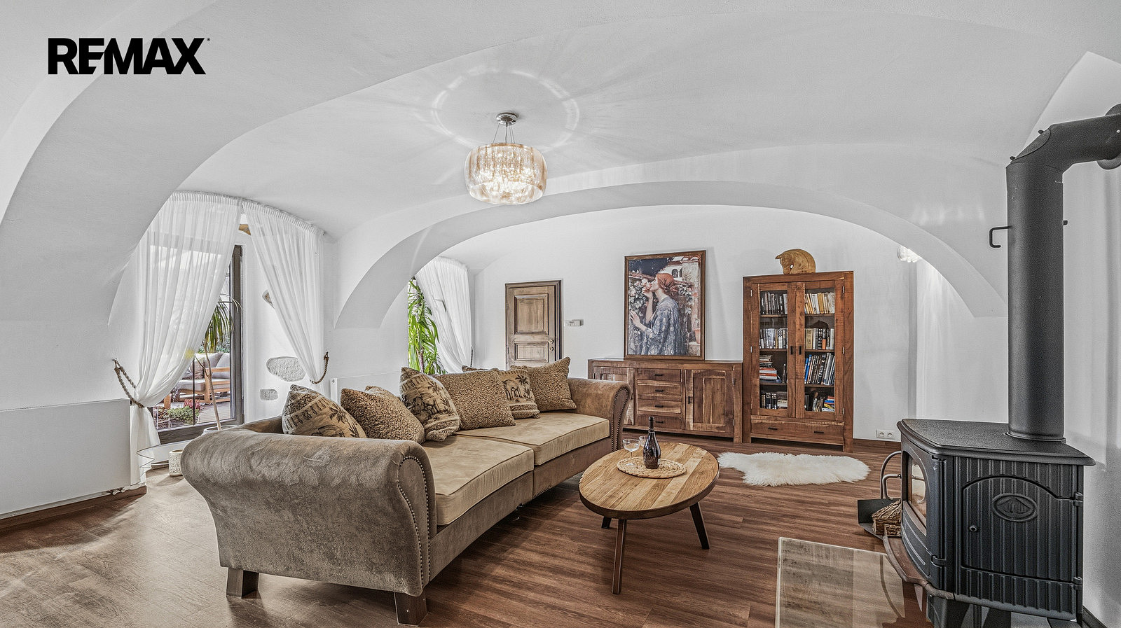 Prodej domu 352 m² s pozemkem 1 650 m² – fotografie 3