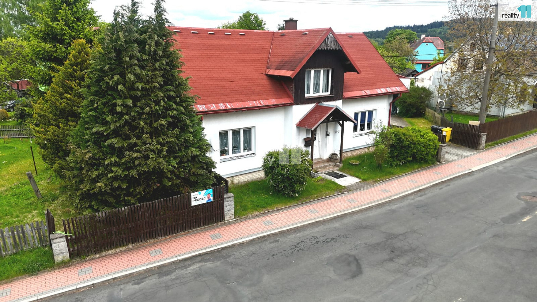 Prodej domu 154 m² s pozemkem 1 742 m² — photo 2