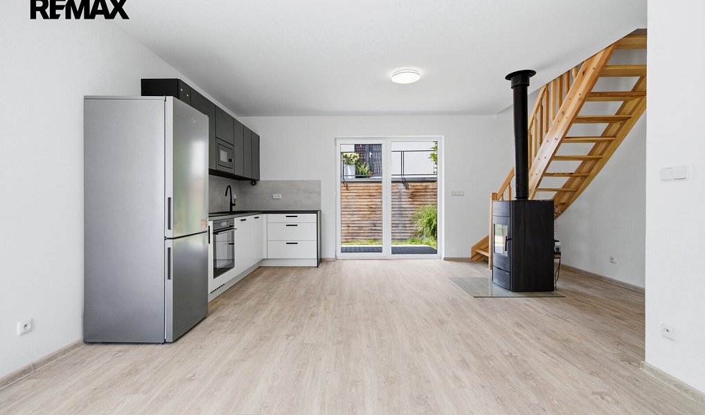 Prodej domu 86 m² s pozemkem 690 m², Dolní Dobrouč – náhled fotky 3