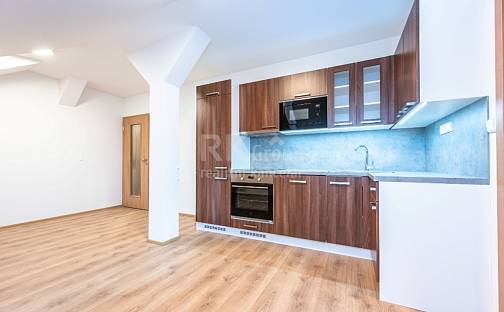 Pronájem bytu 3+kk 64 m², Komenského náměstí, Slaný, okres Kladno