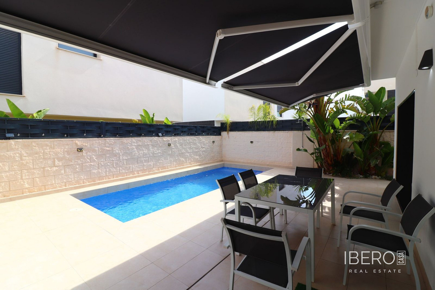Prodej domu 126 m² s pozemkem 169 m² — photo 2