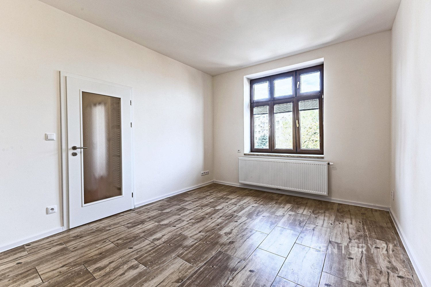 Pronájem bytu 2+kk 34 m² – fotografie 3