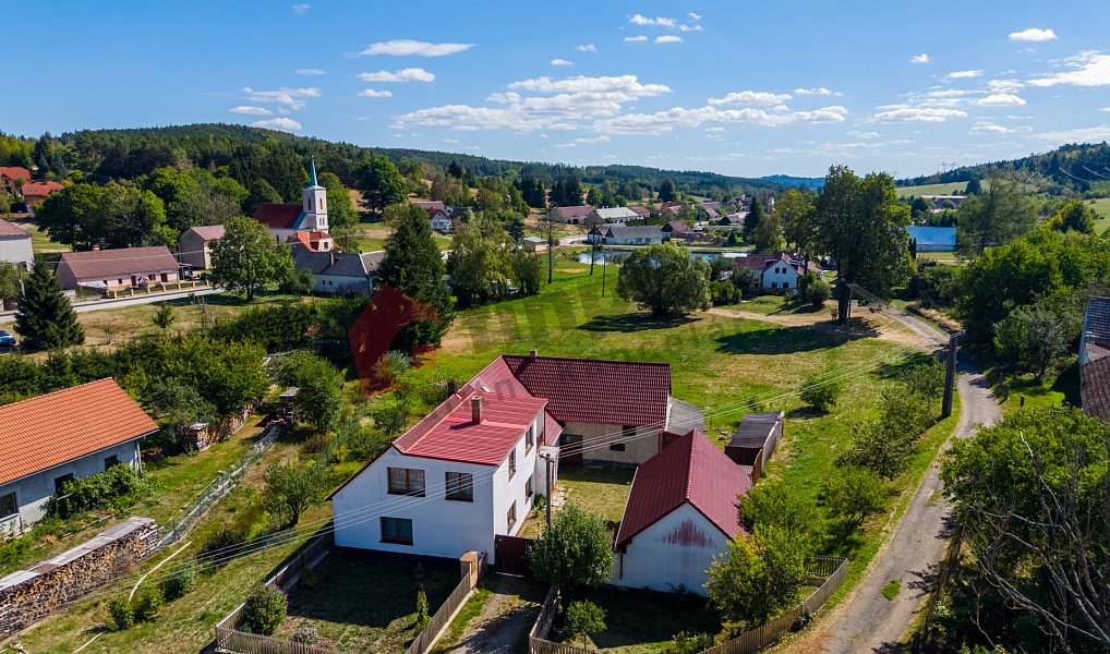 Prodej domu 250 m² s pozemkem 927 m², Kunžak – fotka 1 z 30