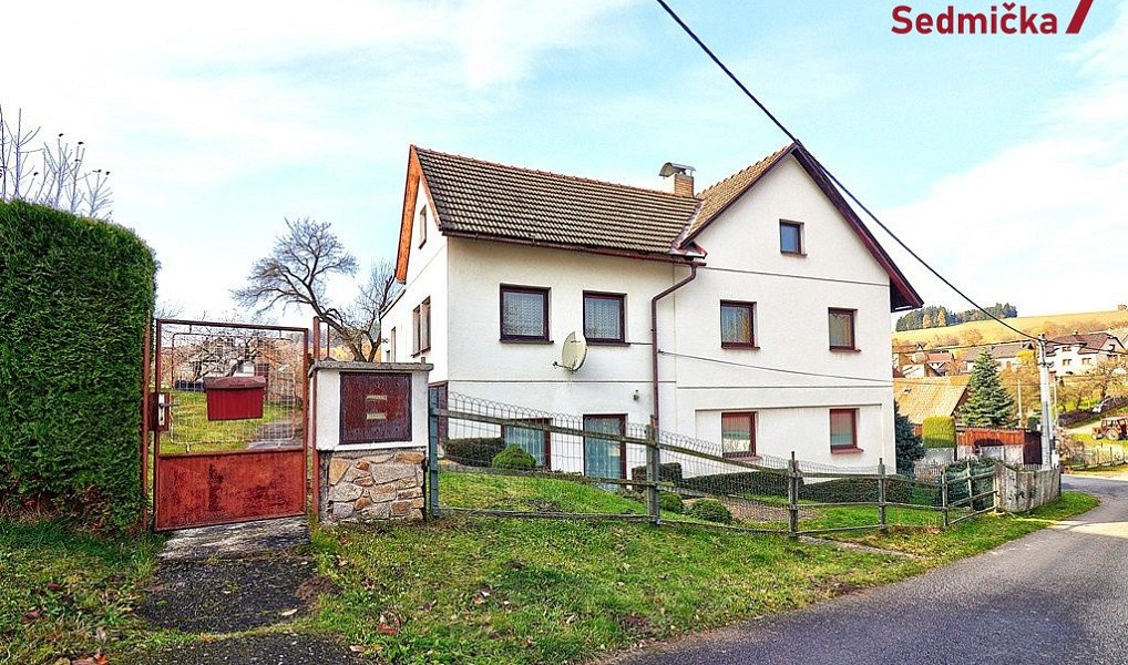 Prodej domu 318 m² s pozemkem 1 300 m², Věcov – náhled fotky 4