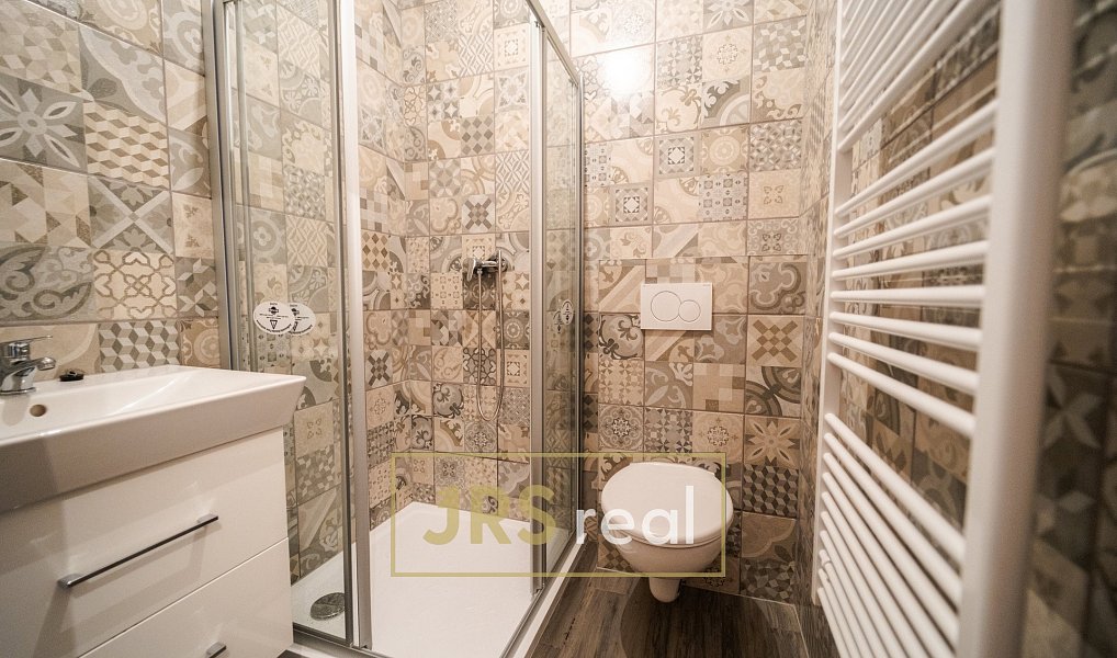 Prodej ubytovacího objektu 176 m², Novosedly – náhled fotky 15