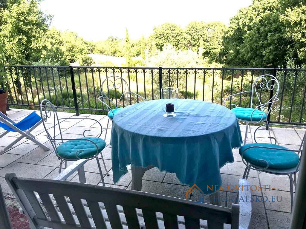 Prodej domu 178 m² s pozemkem 1 800 m² - Bild 3