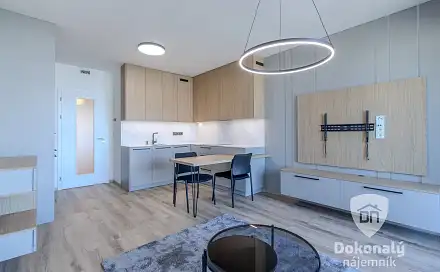 Pronájem bytu 1+kk 32 m²