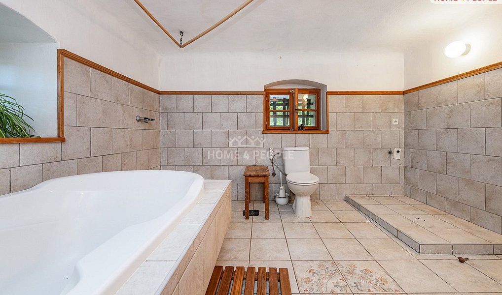 Prodej domu 190 m² s pozemkem 1 084 m², Vysoký Chlumec – náhled fotky 14