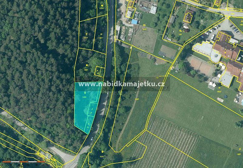 Prodej pozemku 1 423 m²