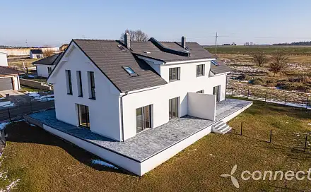 Prodej domu 286 m² s pozemkem 977 m², Klenovice, okres Tábor