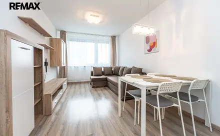 Pronájem bytu 2+kk 44 m²