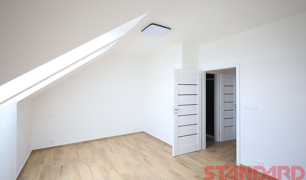 Pronájem bytu 2+kk 45 m², Přeštice – náhled fotky 9