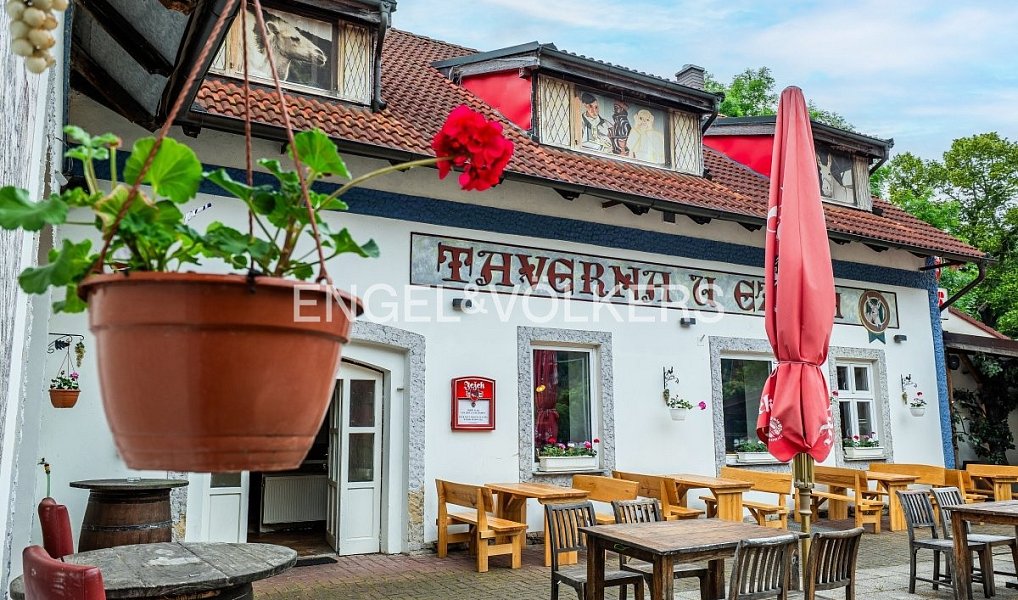 Pronájem kanceláře 275 m², Karlštejn – náhled fotky 2