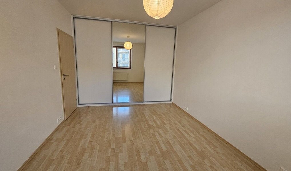 Pronájem bytu 2+kk 65 m², Praha – náhled fotky 15
