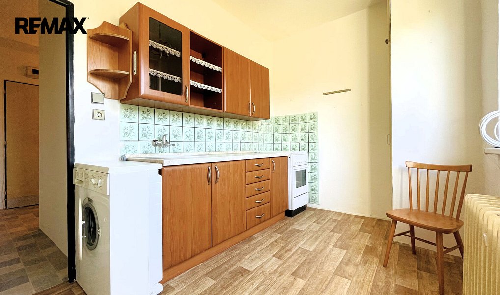 Prodej bytu 1+1 35 m², Roztoky – náhled fotky 3
