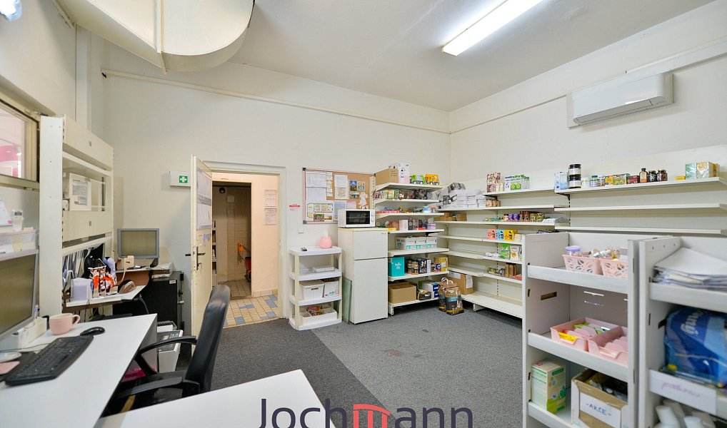 Pronájem obchodních prostor 340 m², České Budějovice – náhled fotky 12