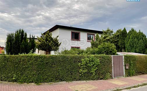 Prodej domu 85 m² s pozemkem 411 m², Čapkova, Rybitví, okres Pardubice