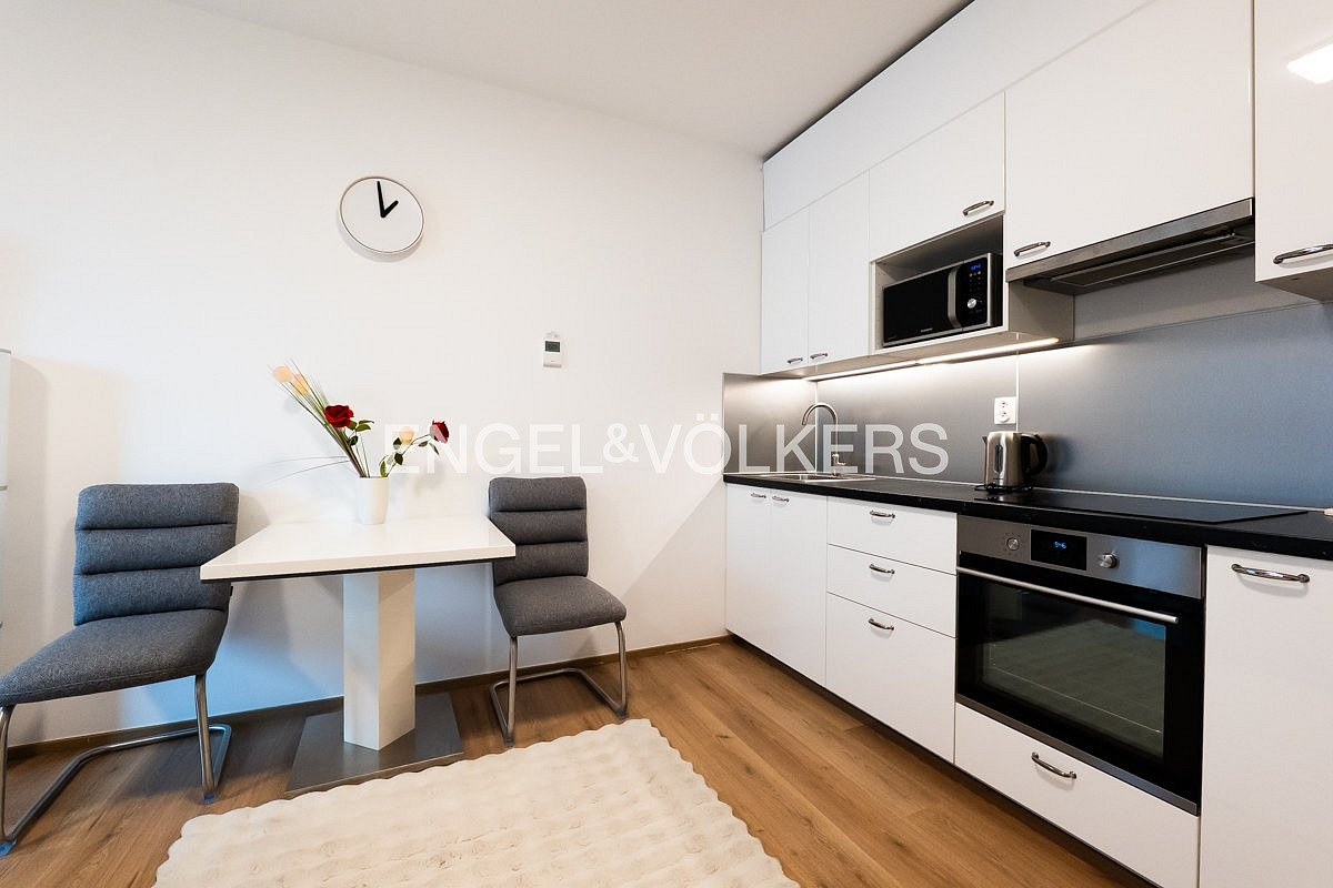 Prodej bytu 1+kk 30 m² - Widok 2