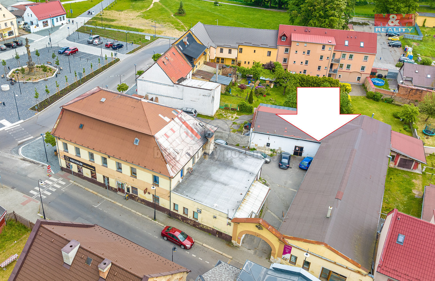 Pronájem obchodních prostor 238 m²