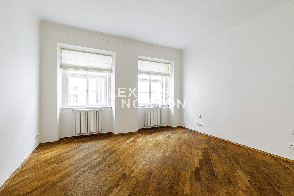 Pronájem bytu 4+1 170 m² – fotografie 3