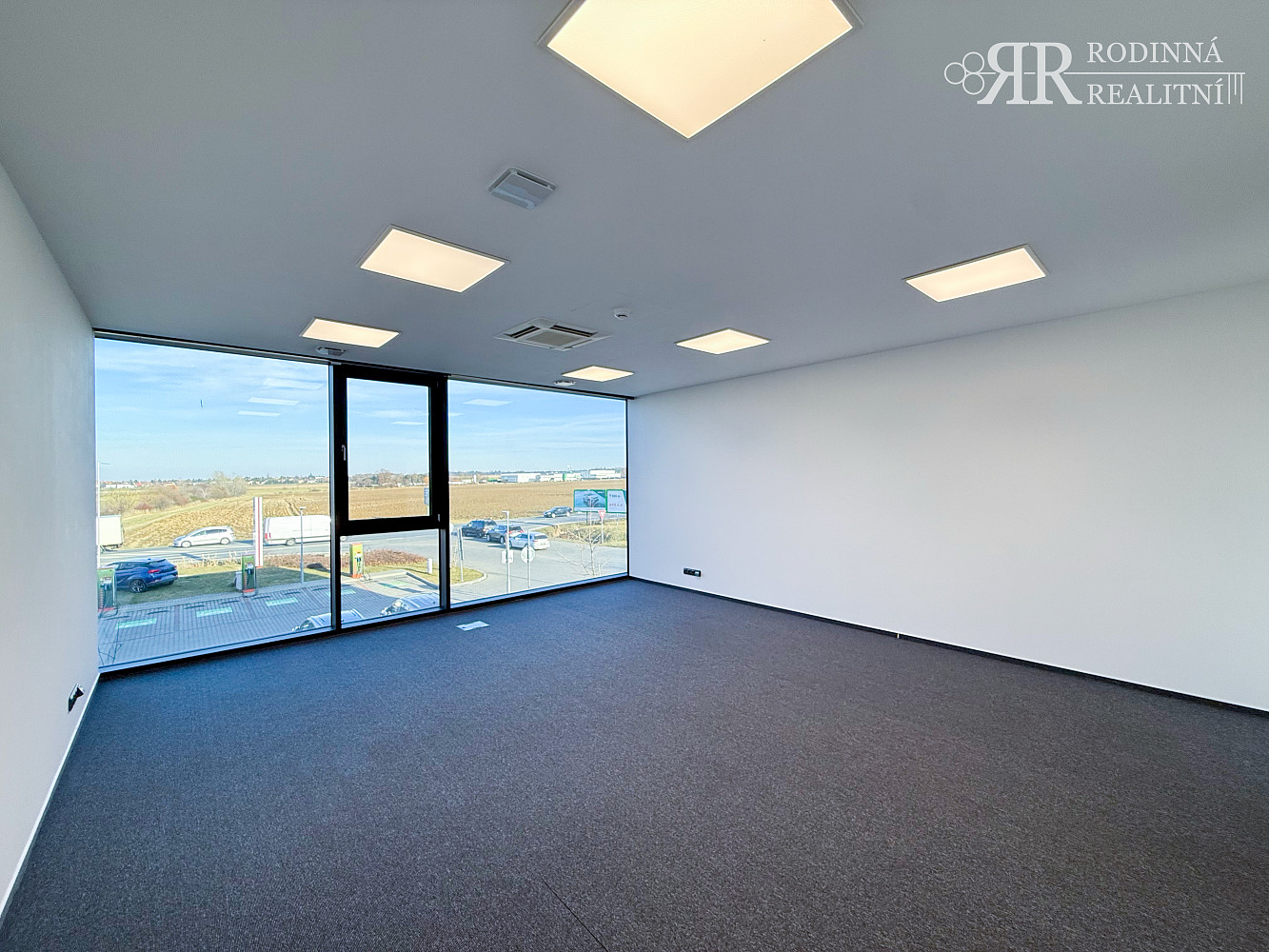 Pronájem kanceláře 37 m² — photo 3