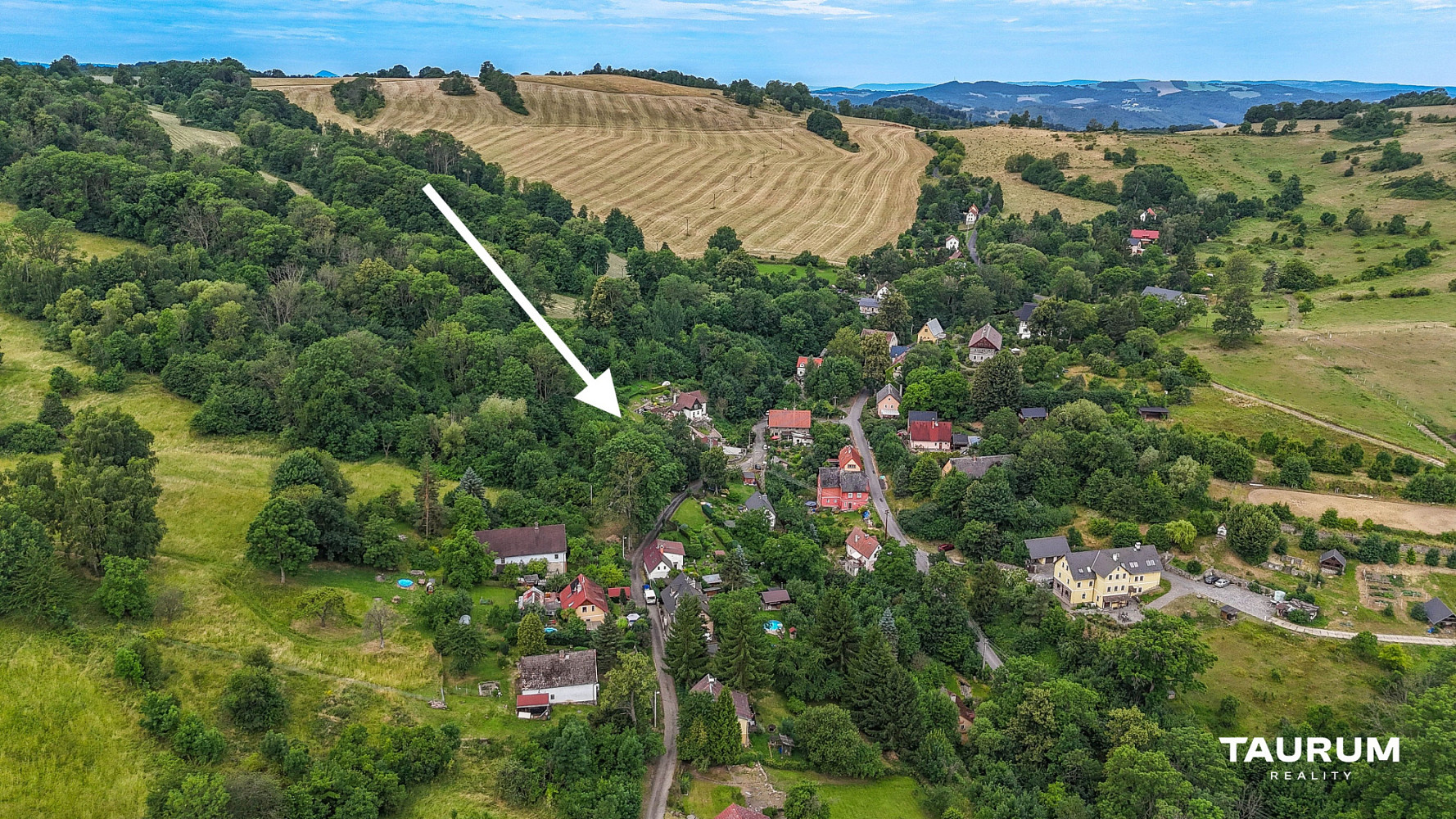 Prodej stavebního pozemku 1 179 m² – fotografie 2