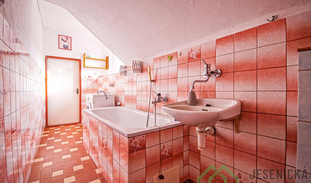 Pronájem bytu 2+1 70 m², Jeseník – náhled fotky 5