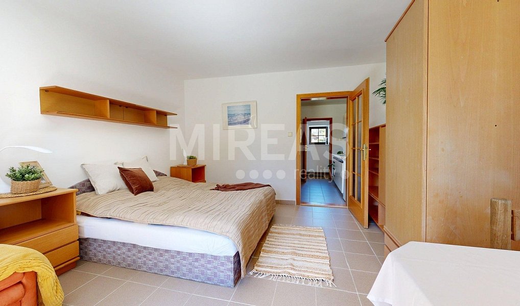 Prodej ubytovacího objektu 444 m², Stožec – náhled fotky 25