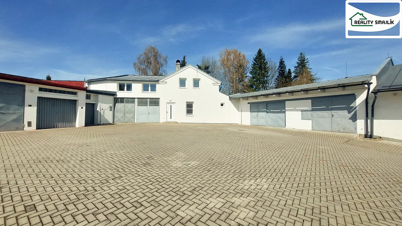 Pronájem komerčního objektu (jiného typu) 176 m²