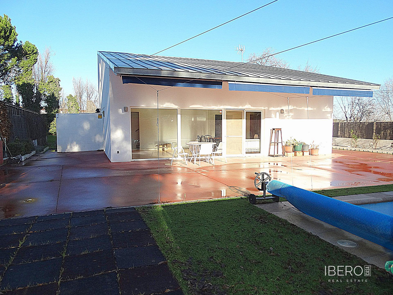 Prodej domu 1 411 m² s pozemkem 1 295 m²
