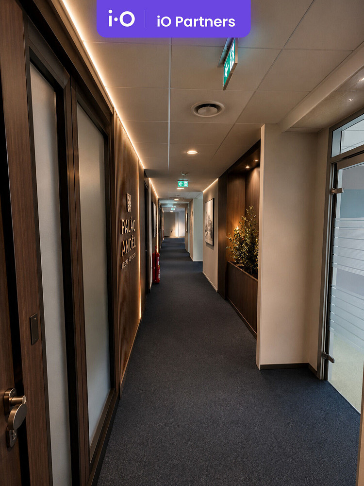 Pronájem kanceláře 360 m² – fotografie 3