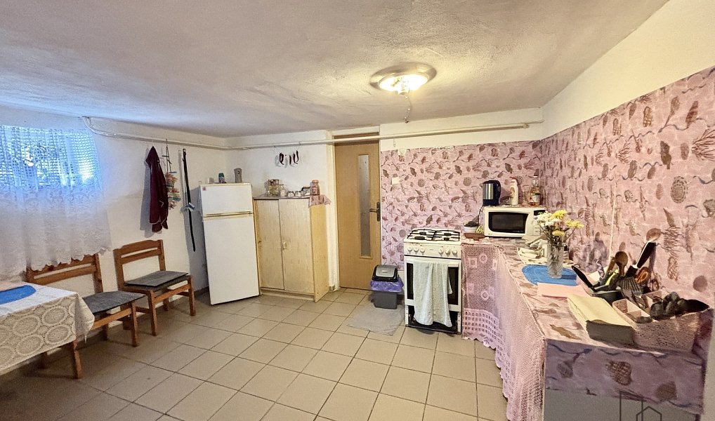 Prodej domu 170 m² s pozemkem 641 m², Uhřičice – náhled fotky 39