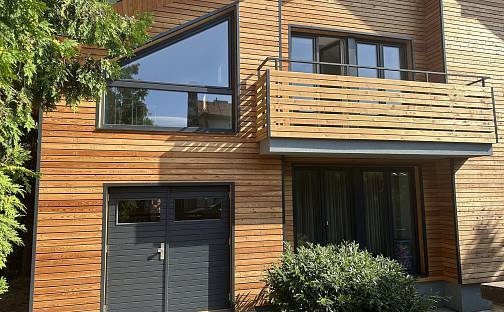 Pronájem domu 209 m² s pozemkem 900 m², Na závěji, Praha 6 - Nebušice