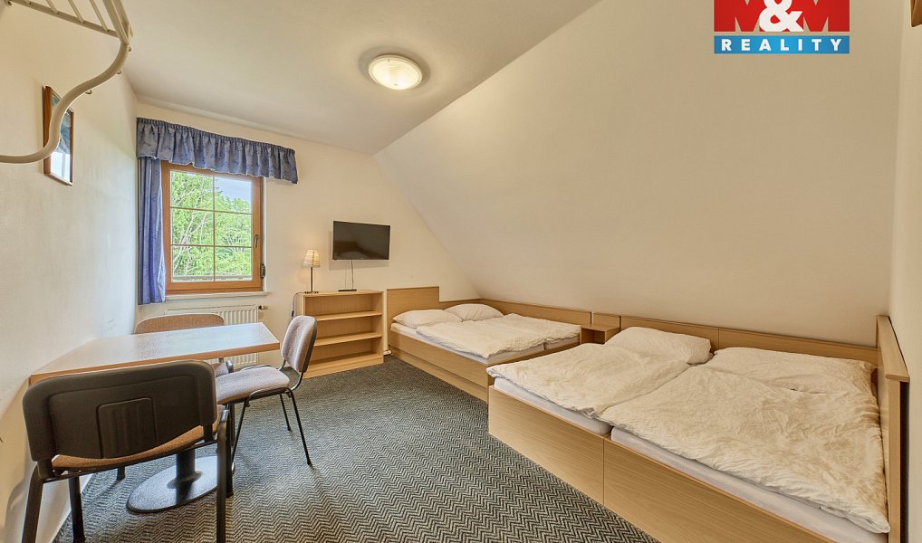 Prodej ubytovacího objektu 1 000 m², Vrchlabí – náhled fotky 18