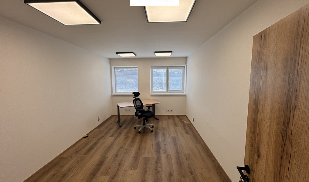 Pronájem skladovacích prostor 1 890 m², Herink – náhled fotky 15