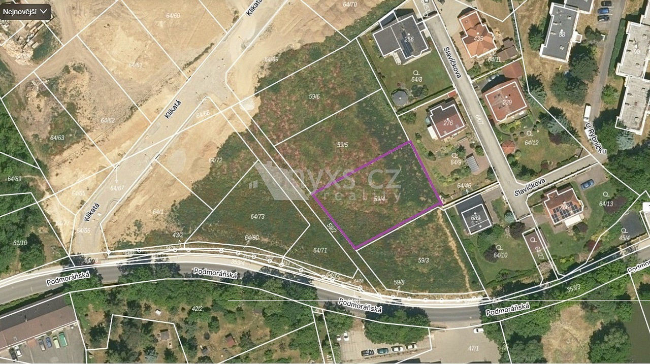 Prodej stavebního pozemku 967 m² – pohled 4