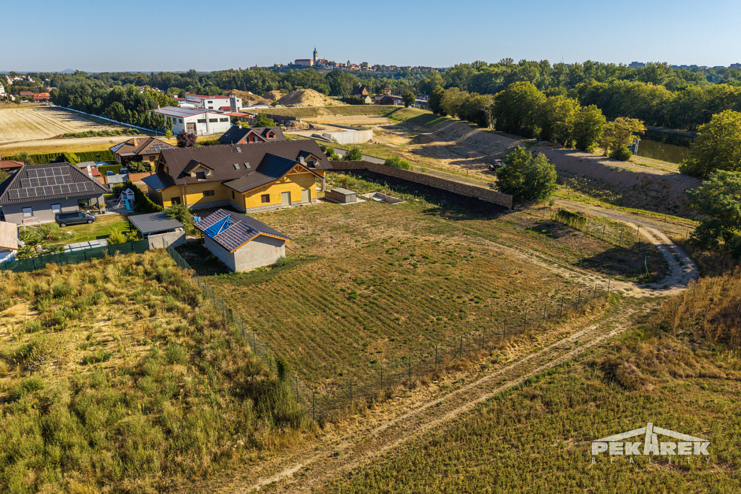 Prodej stavebního pozemku 604 m²