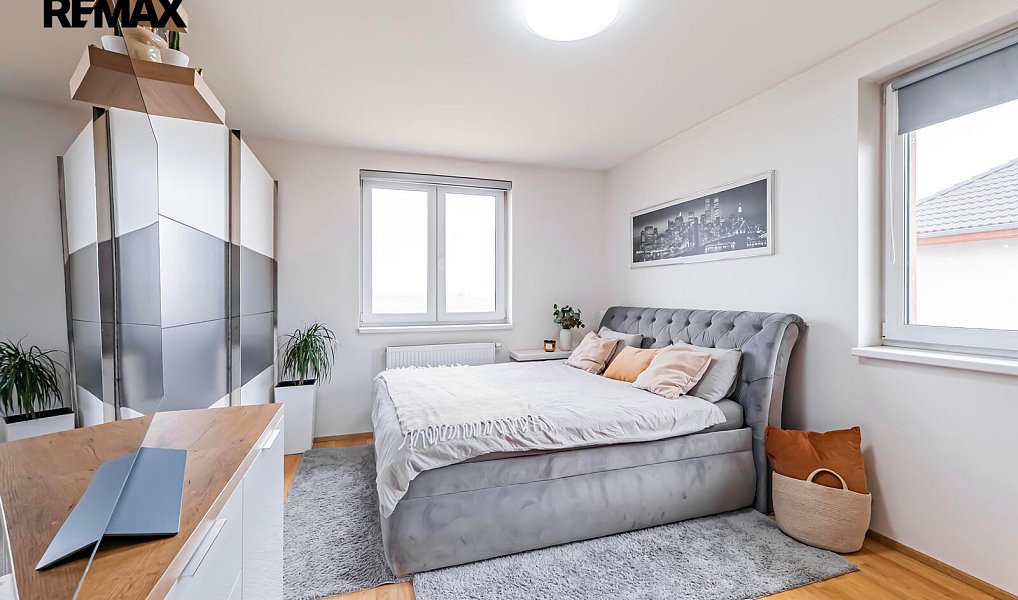 Prodej domu 180 m² s pozemkem 679 m², Veleň – náhled fotky 12