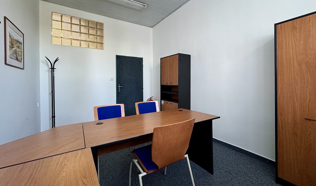 Prodej kanceláře 1 600 m², Chotěboř – náhled fotky 16
