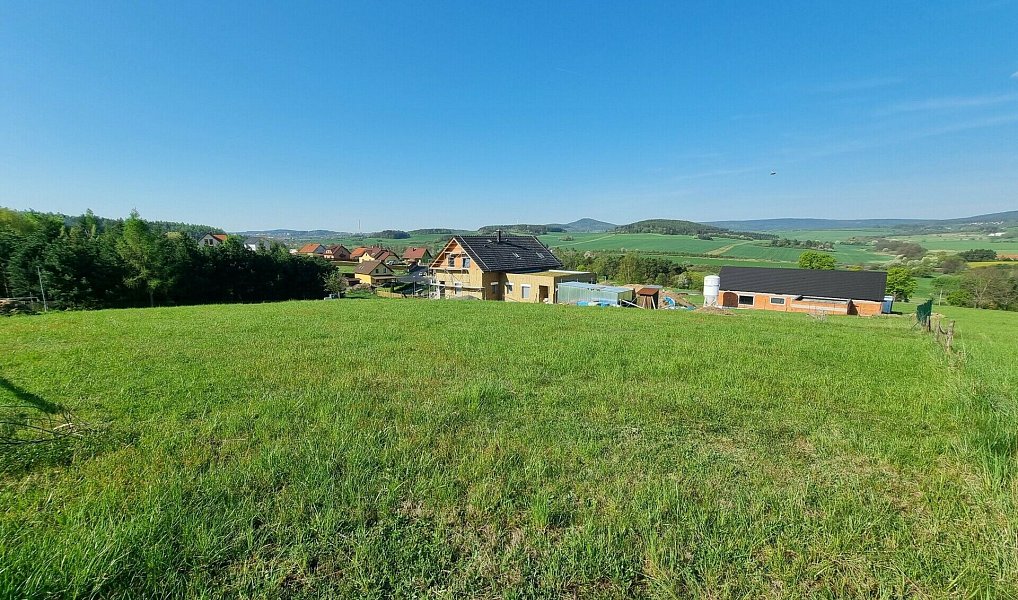 Prodej stavebního pozemku 2 183 m², Hluboš – náhled fotky 3