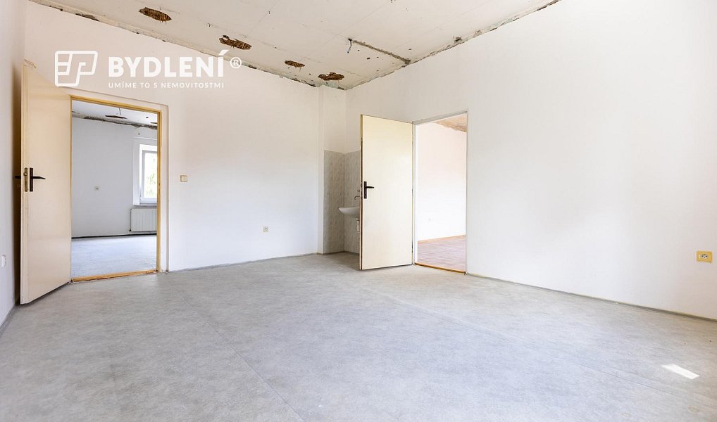Prodej domu 314 m² s pozemkem 560 m², Krupka – náhled fotky 32