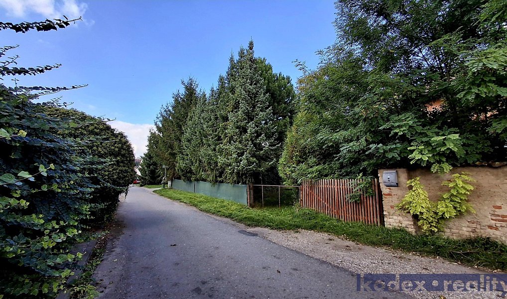 Prodej stavebního pozemku 599 m², Stěžery – náhled fotky 3