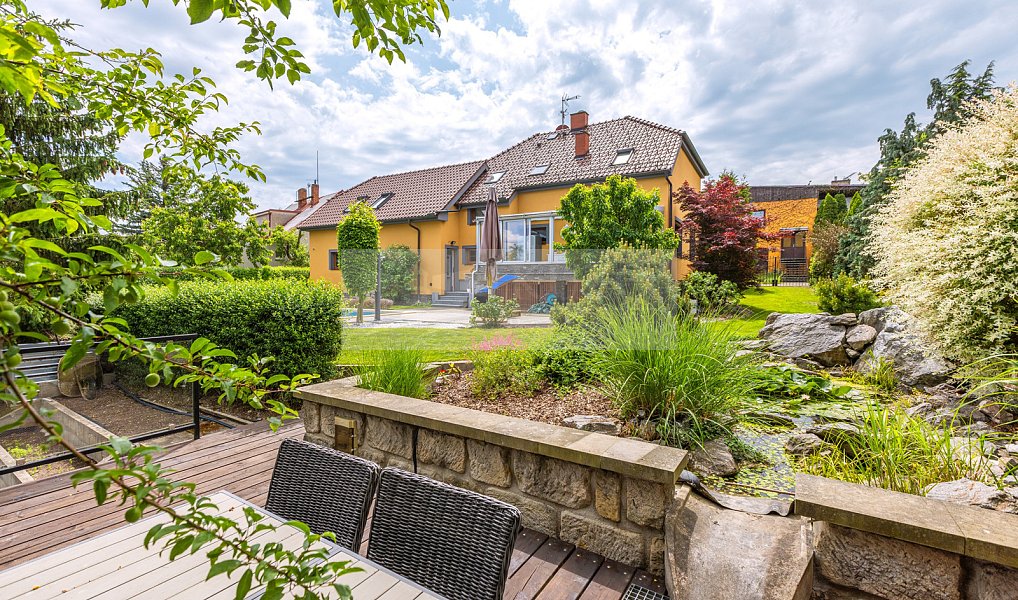 Prodej domu 302 m² s pozemkem 939 m², Mladá Boleslav – fotka 1 z 39